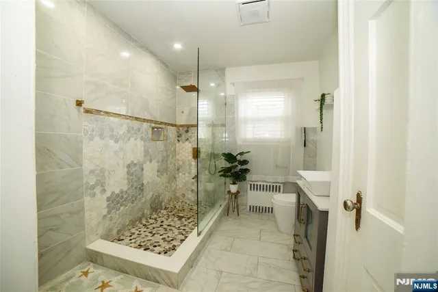 $689,000 | 415-417 19th Avenue, Paterson, NJ 07504