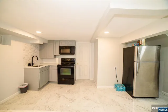 $689,000 | 415-417 19th Avenue, Paterson, NJ 07504