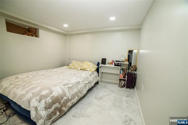 $689,000 | 415-417 19th Avenue, Paterson, NJ 07504