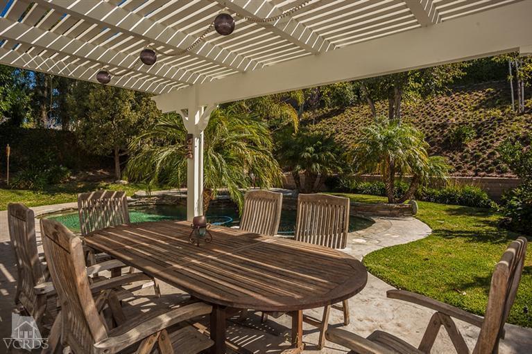 14396 Peach Hill Road Moorpark, CA 93021 - Photo 41 of 45 a view of a backyard with sitting area