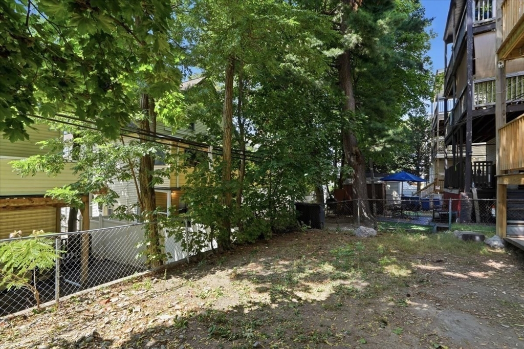 29 Mt Ida Road, Unit 3 Boston, MA 02122 - Photo 20 of 22 Gallery Image 20