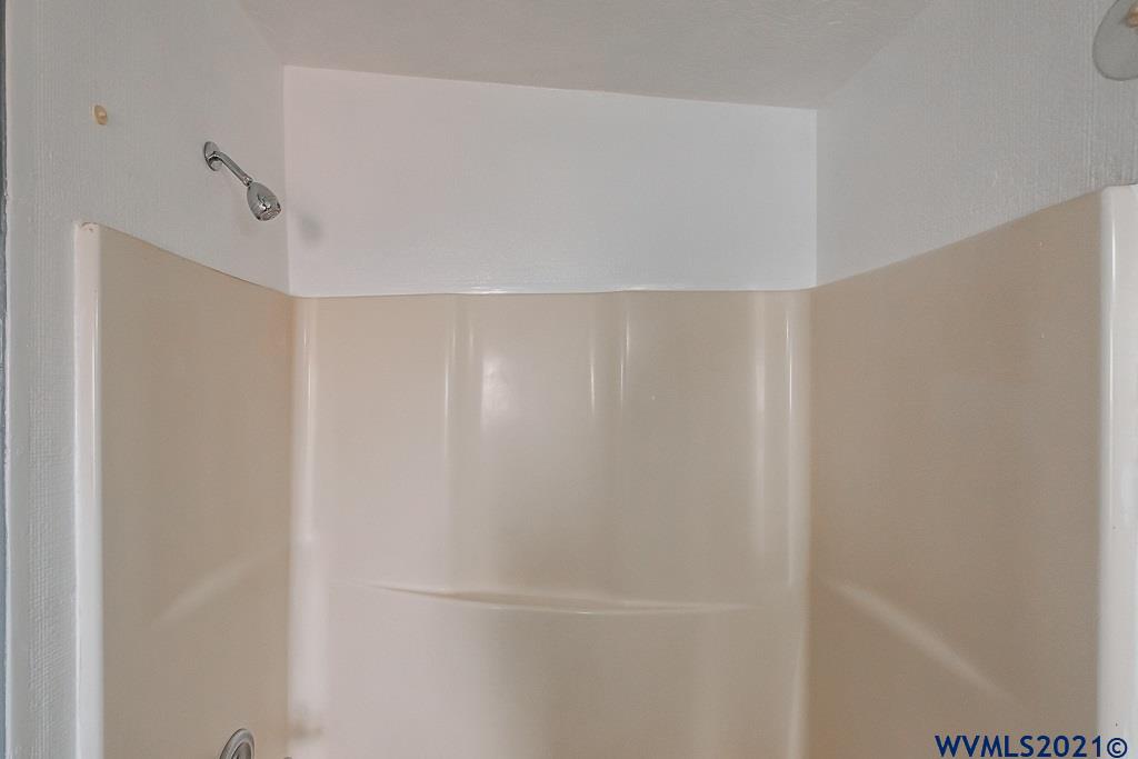 5127 Silver ( Loop, Unit 82 Salem, OR 97305 - Photo 17 of 39