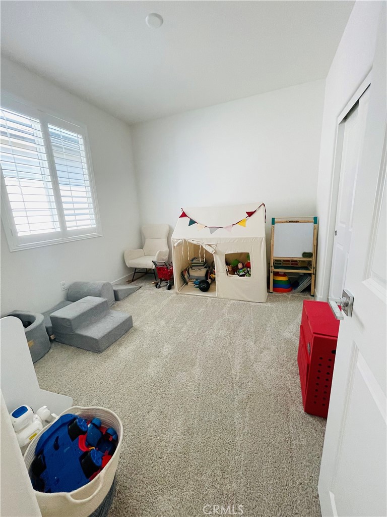 2004 Dewdrop Upland, CA 91786 - Photo 19 of 33