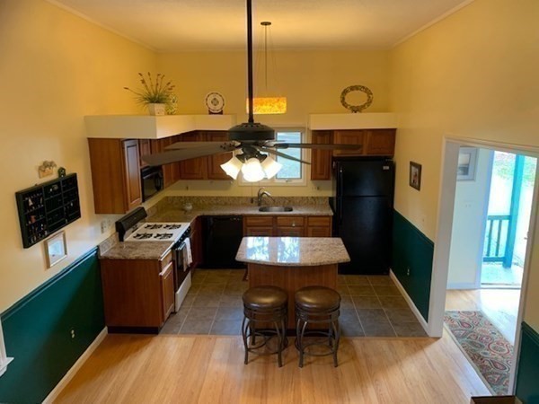 2081 Allen Street Springfield, MA 01128 - Photo 7 of 32 Gallery Image 7