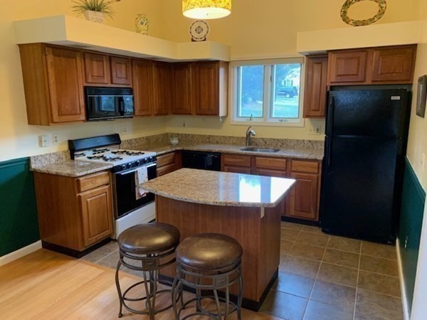 2081 Allen Street Springfield, MA 01128 - Photo 8 of 32 Gallery Image 8