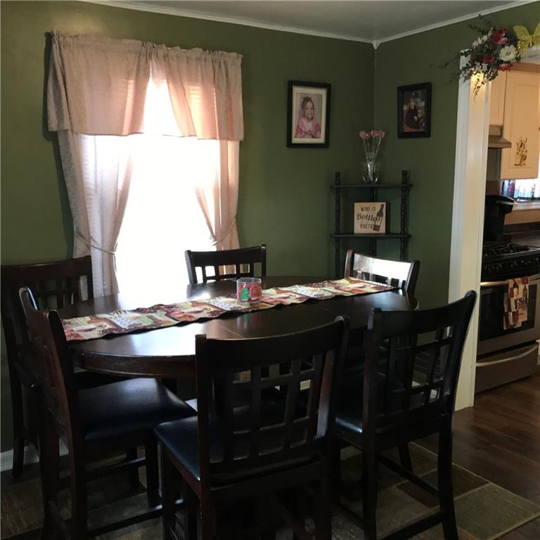 999 George Street Sharon, PA 16146 - Photo 5 of 15 Dining Room