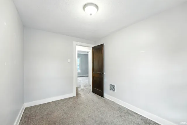 $189,900 | 1718 Kentucky Avenue, Fort Wayne, IN 46805