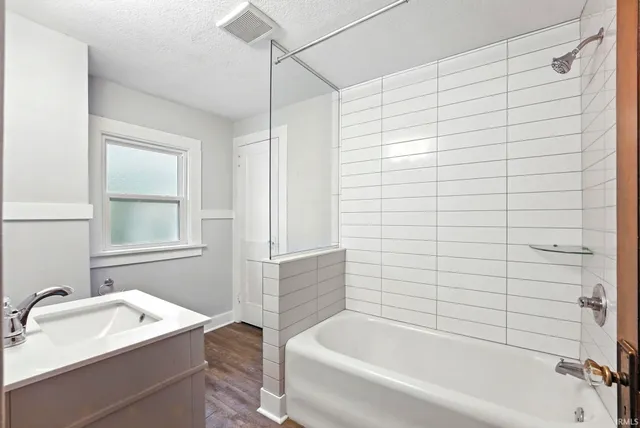 $189,900 | 1718 Kentucky Avenue, Fort Wayne, IN 46805