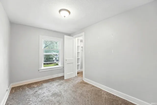 $189,900 | 1718 Kentucky Avenue, Fort Wayne, IN 46805