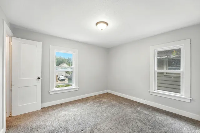 $189,900 | 1718 Kentucky Avenue, Fort Wayne, IN 46805