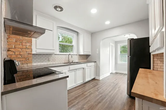 $189,900 | 1718 Kentucky Avenue, Fort Wayne, IN 46805