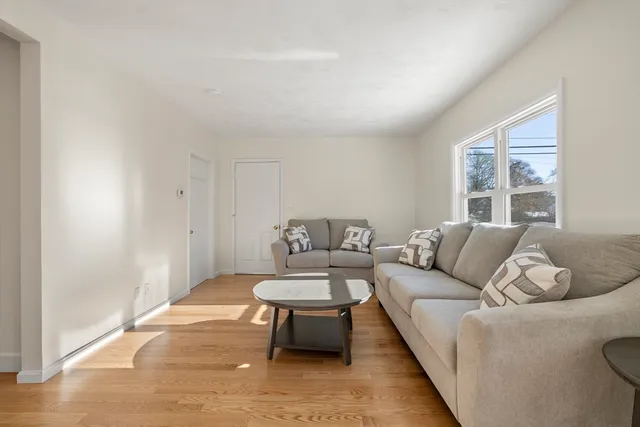 $699,000 | 701 Mill Street, Marion, MA 02738