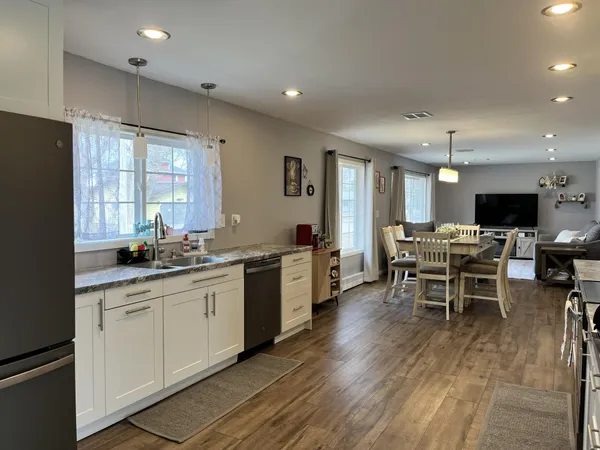 $265,000 | 25 4th Avenue Southeast, Clara City, MN 56222