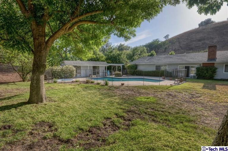 10326 La Canada Way Shadow Hills, CA 91040 - Photo 2 of 22 Additional Photo