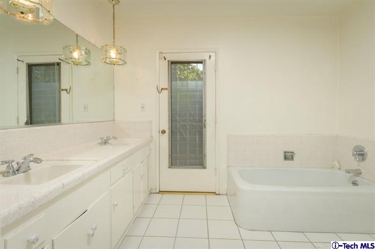 10326 La Canada Way Shadow Hills, CA 91040 - Photo 18 of 22 Additional Photo