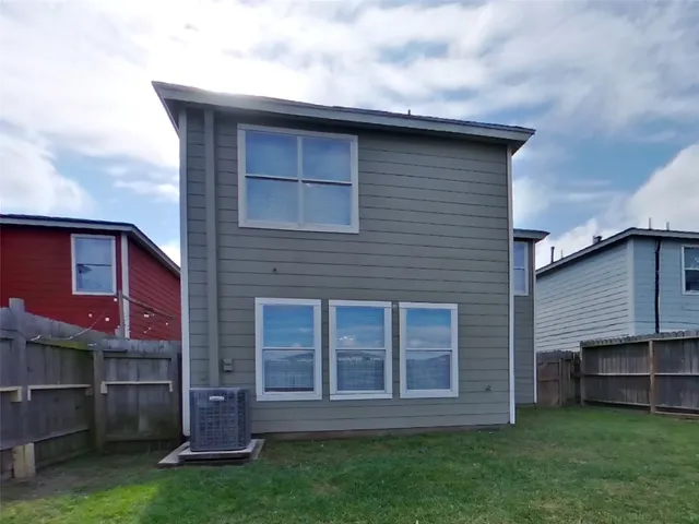 $1,899 | 10111 Victoria Falls Lane, Houston, TX 77075