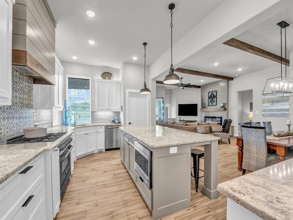 129 Maravilla Drive Aledo, TX 76008 - Photo 22 of 40 In-Law suite has full kitchen, dining and living area