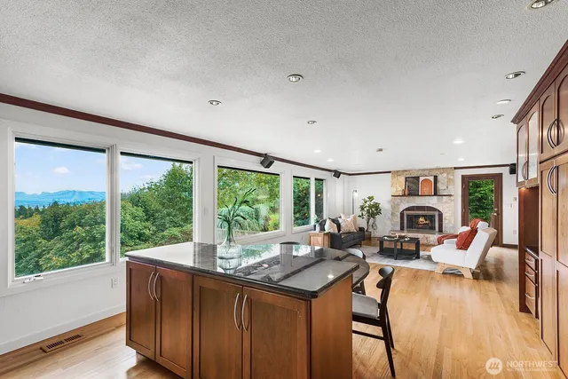 $1,895,000 | 3624 101st Street Southeast, Everett, WA 98208