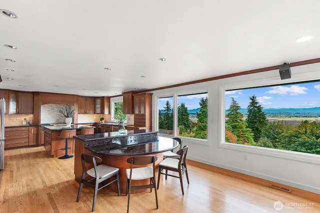 $1,895,000 | 3624 101st Street Southeast, Everett, WA 98208