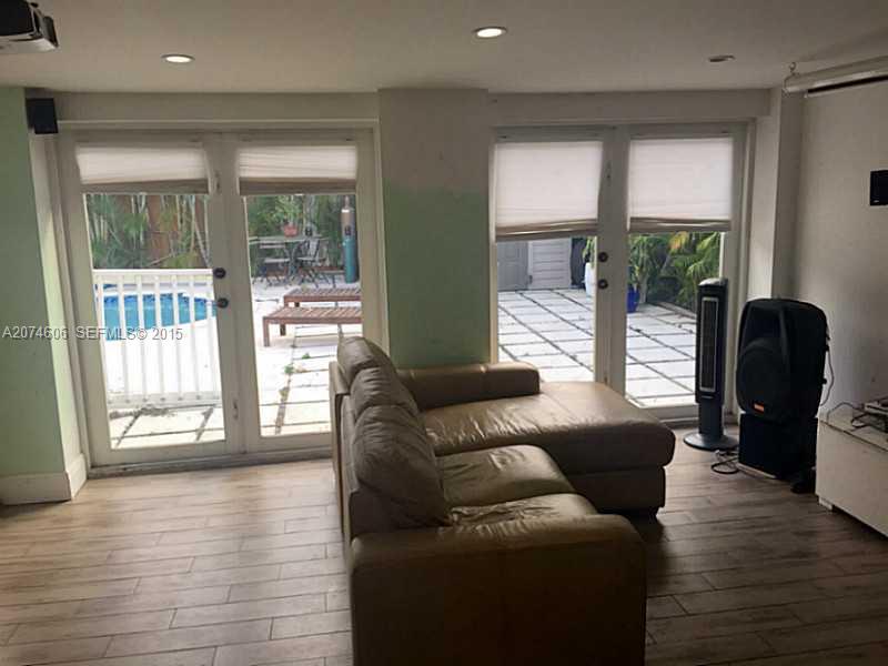 6100 Southwest 20th Street Miami, FL 33155 - Photo 4 of 13 Den/Family/Great Room