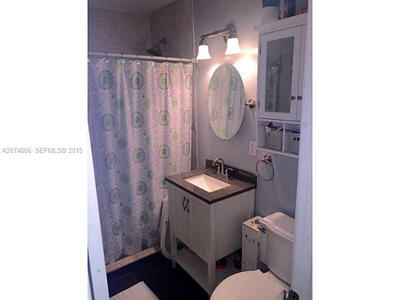 6100 Southwest 20th Street Miami, FL 33155 - Photo 8 of 13 Bathroom