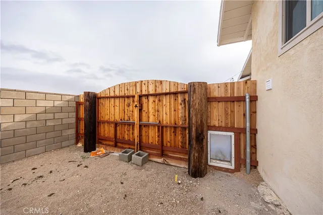 $269,999 | 9404 Mesa Avenue, Lucerne Valley, CA 92356