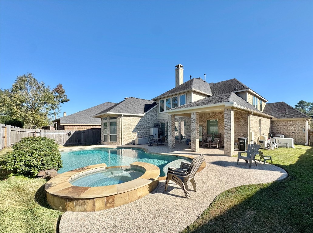 13626 Breakwater Path Loop Houston, TX 77044 - Photo 4 of 29