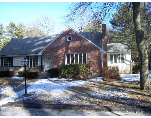 2 Hutton Road Dover, MA 02030 - Photo 1 of 10 Gallery Image 1