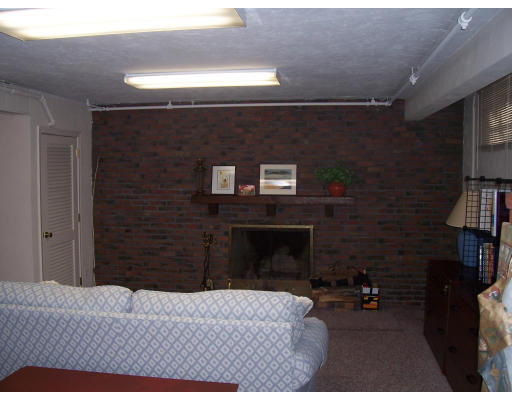 2 Hutton Road Dover, MA 02030 - Photo 10 of 10 Gallery Image 10