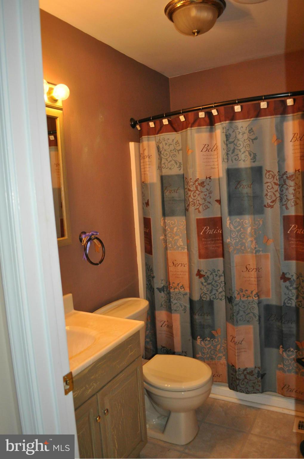2236 Ridge Road Westminster, MD 21157 - Photo 14 of 28 Bath