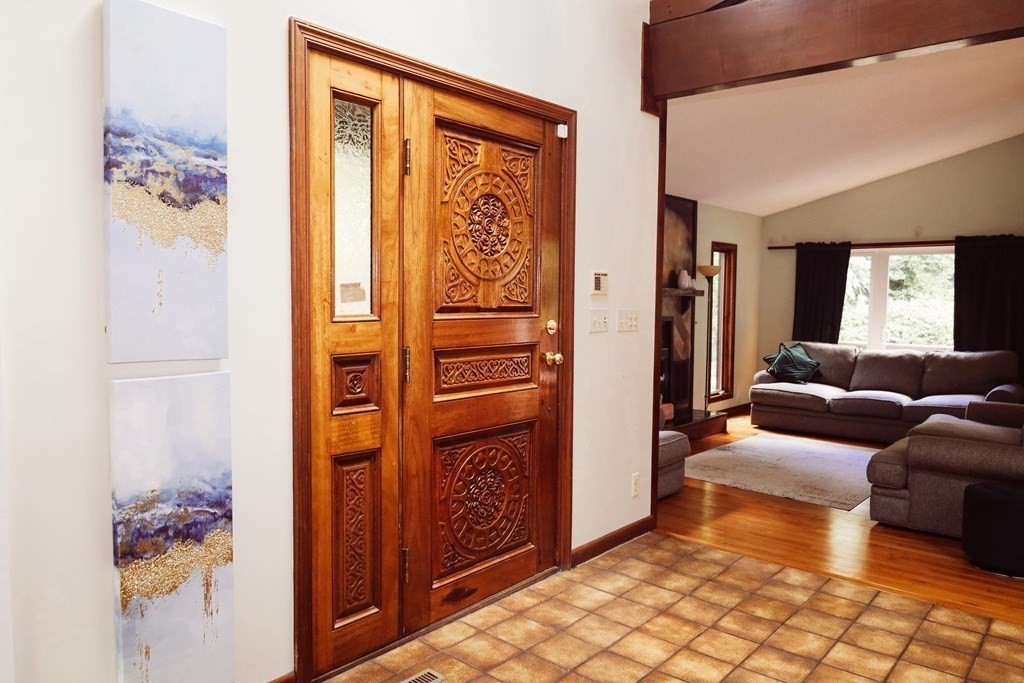 80 Rock-A-Dundee Road Hampden, MA 01036 - Photo 33 of 42 a living room with furniture