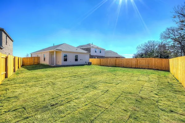 $1,800 | 1330 Windemere Way, Princeton, TX 75407