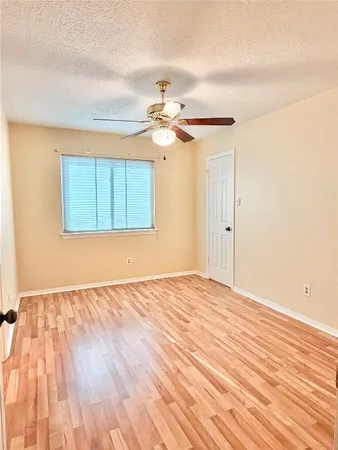 $2,500 | 6315 Seegers Trail Drive, Houston, TX 77066