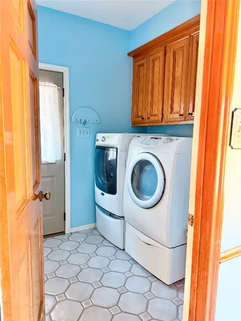 $2,500 | 6315 Seegers Trail Drive, Houston, TX 77066