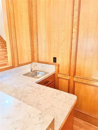 $2,500 | 6315 Seegers Trail Drive, Houston, TX 77066