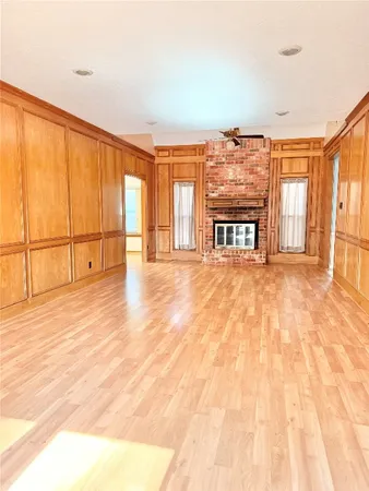 $2,500 | 6315 Seegers Trail Drive, Houston, TX 77066