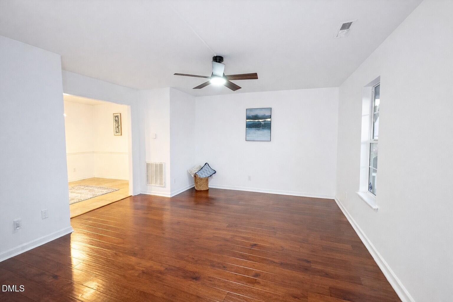 7 Hannah Court Durham, NC 27713 - Photo 3 of 22 3