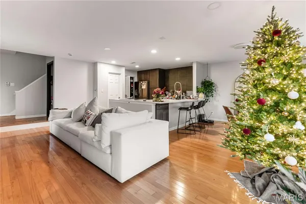 $2,750 | 445 Clara Avenue, Unit 24, St. Louis, MO 63112