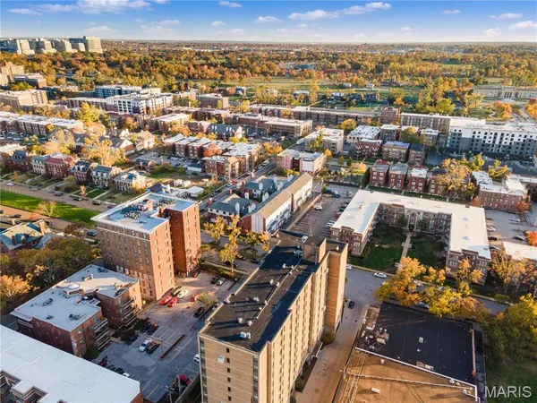 $2,750 | 445 Clara Avenue, Unit 24, St. Louis, MO 63112