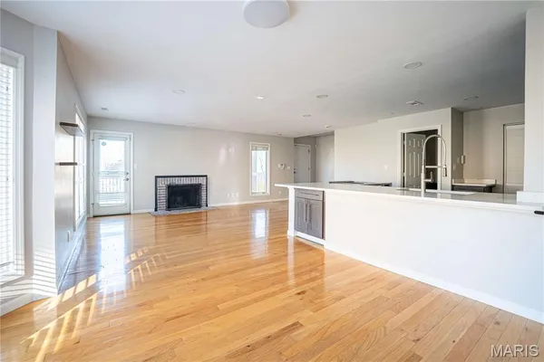 $2,750 | 445 Clara Avenue, Unit 24, St. Louis, MO 63112