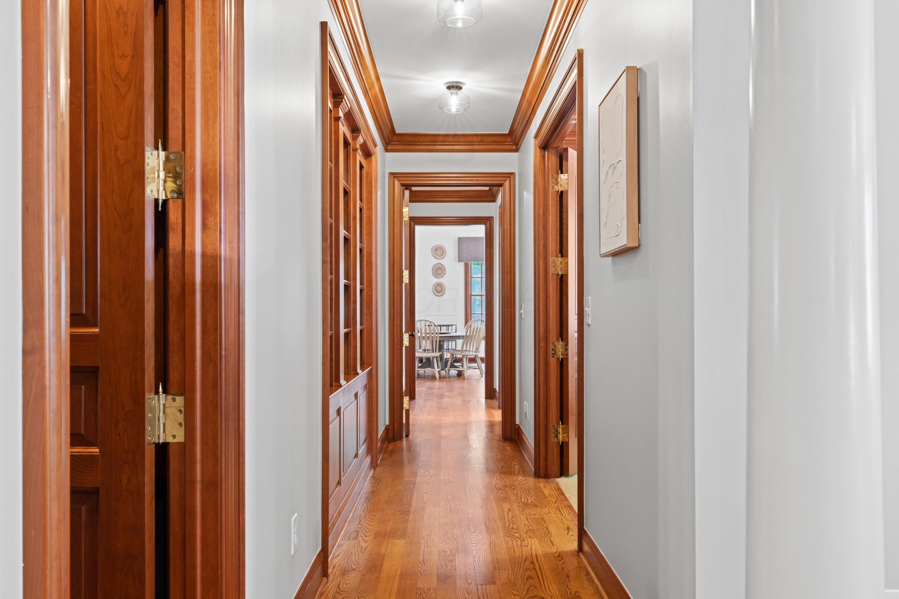 5455 Plantation Road Sunbury, OH 43074 - Photo 59 of 176 Hallway