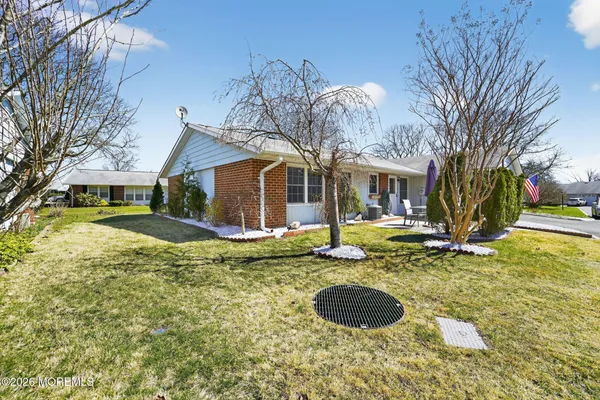 $274,000 | 1263 B Hamilton Court, Lakewood, NJ 08701