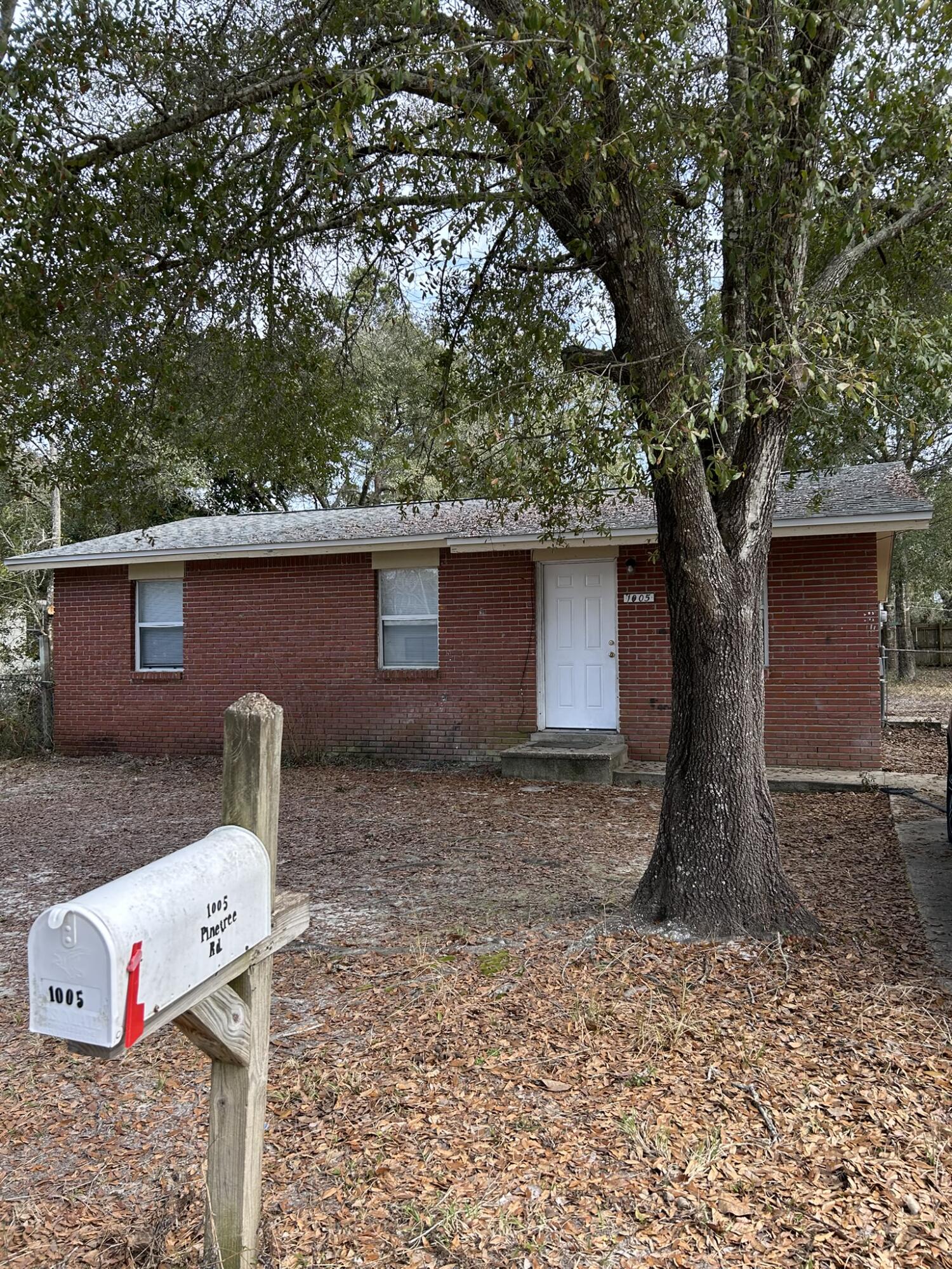 1005 Pinetree Road Mary Esther, FL 32569 - Photo 1 of 20 IMG_0039