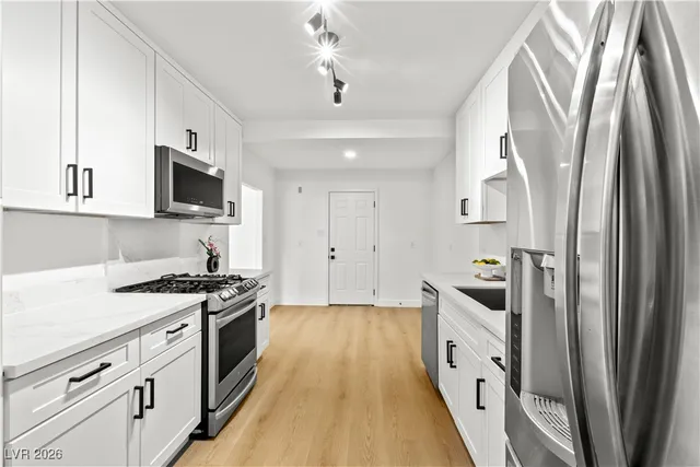 $409,990 | 326 West Basic Road, Henderson, NV 89015