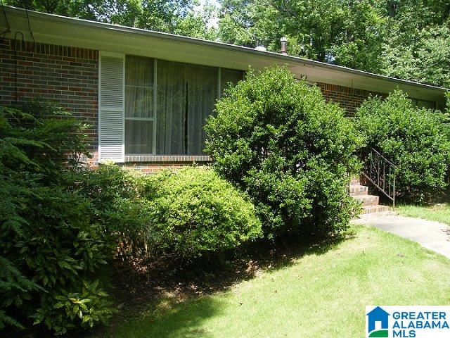 434 Westview Road Gardendale, AL 35071 - Photo 2 of 17