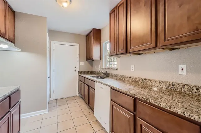 $1,295 | 224 East Boyd Street, Bonham, TX 75418