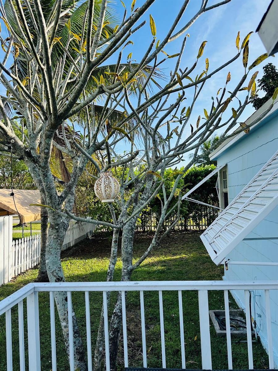 3927 Southwest 64th Avenue Miami, FL 33155 - Photo 4 of 20