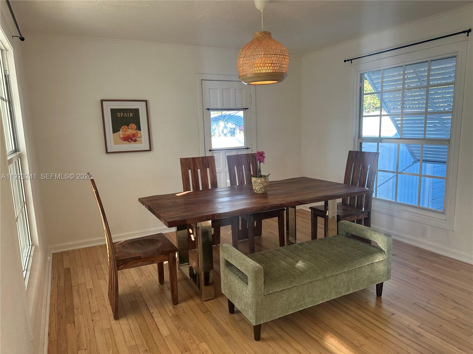 3927 Southwest 64th Avenue Miami, FL 33155 - Photo 5 of 20