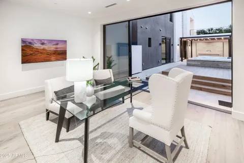 $5,495,000 | 6850 East Joshua Tree Lane, Paradise Valley, AZ 85253