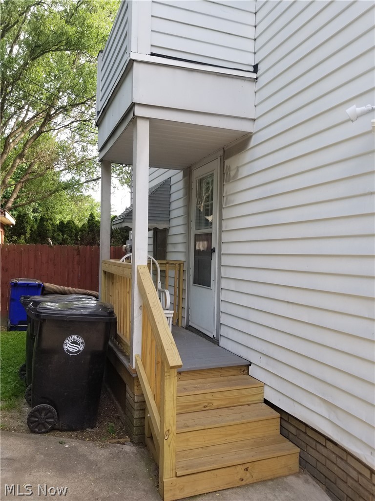 3557 Lloyd Road Cleveland, OH 44111 - Photo 3 of 3